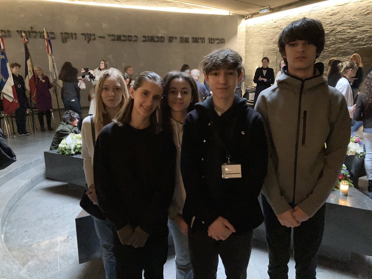 CollegeCitroen tweet media