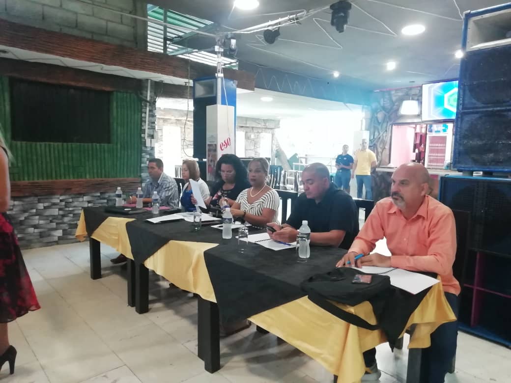 pescaguan's tweet photo. 📌 Diversificar las producciones, darle valor agregado a los productos pesqueros y buscar alternativas para incrementar las producciones fue el llamado de @PosadaLoriga presidente del @GrupoPesquero durante la Asamblea de Representantes de  @pescaguan https://t.co/Tiez9IOD3I