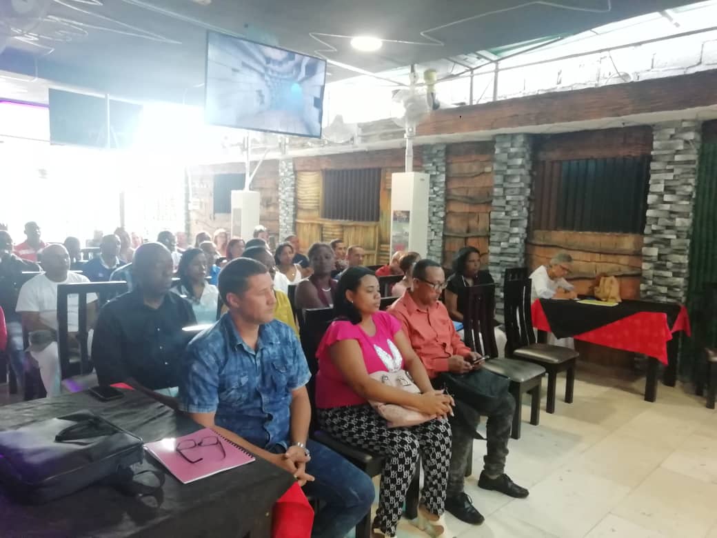 pescaguan's tweet photo. 📌 Diversificar las producciones, darle valor agregado a los productos pesqueros y buscar alternativas para incrementar las producciones fue el llamado de @PosadaLoriga presidente del @GrupoPesquero durante la Asamblea de Representantes de  @pescaguan https://t.co/Tiez9IOD3I