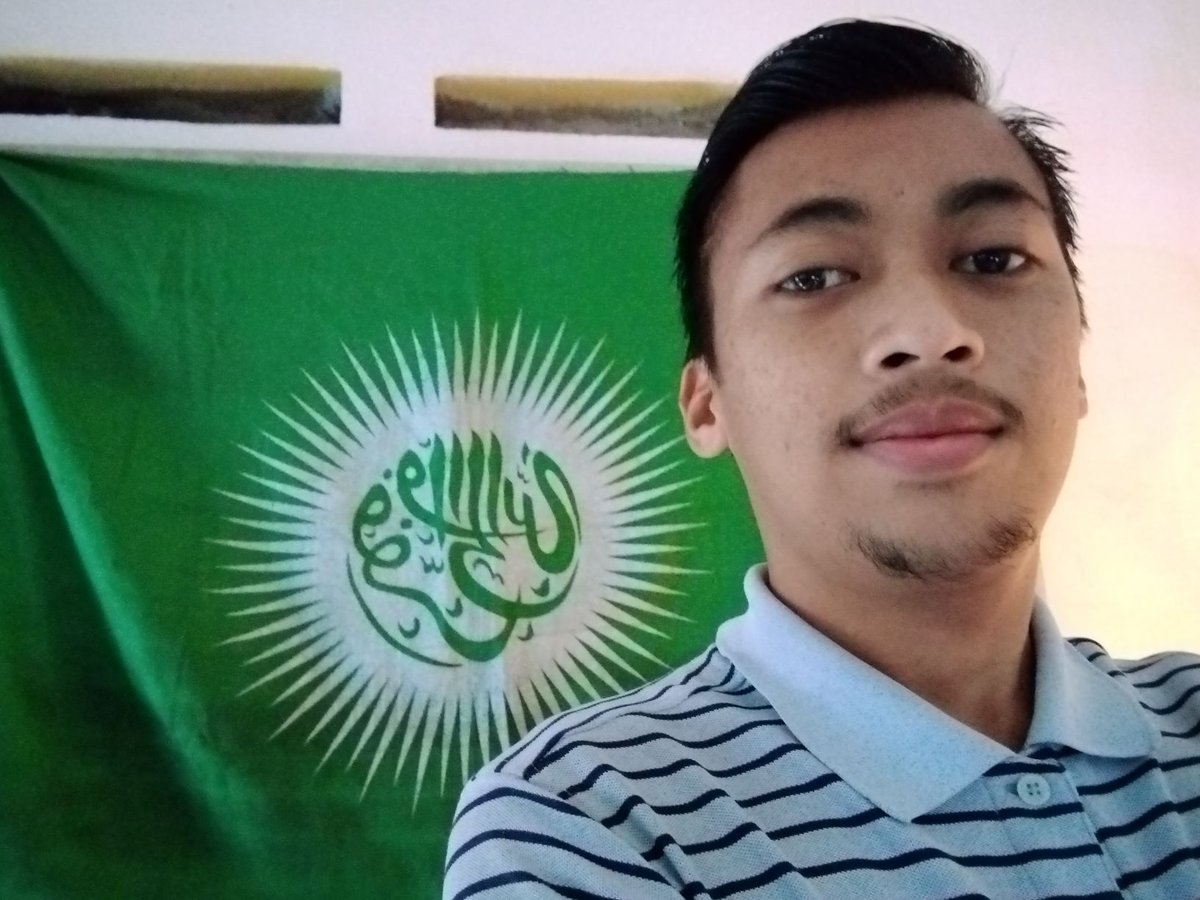 Nadzif45's tweet image. Marilah kita siapkan jiwa dan raga kita untuk menyongsong Mujahadah Kubro yang akan dilaksanakan di Pondok Pesantren Kedunglo Kediri
#Mujahadah #Kubro #ikutkubro #kubroan #kedunglo #kediri