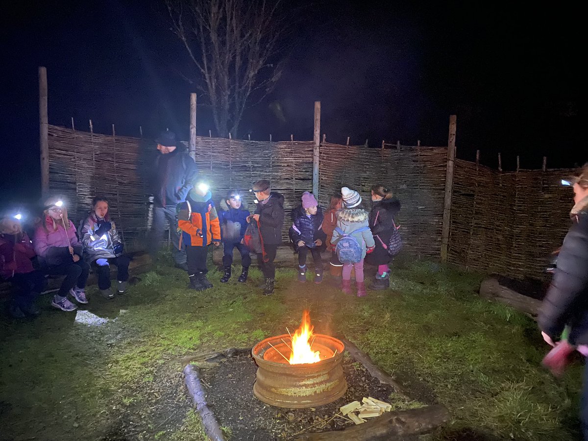 Spòrs na h-Oidhche raoir aig Obar Itheachan! 

Òganaich Inbhir Nis air cuairt aig <a href="/AbriachanForest/">Abriachan Forest</a> a’ lorg bheathaichean, a’ sgrùdadh nan reultan agus a’ cur marshmallows ris an teine…😋🔥

Forest animals, constellations and marshmallows at Abriachan last night!

🌌🐿️🦉🦊