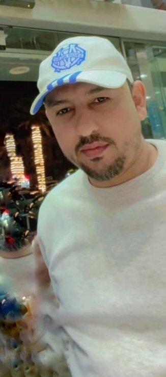 على مرفأ الحنين
سعى قلبي مثقلة
خطواته بأنواء
أشواقه تتعذب
غربت شمس قربك
لكن حبك شمسه
في سماء القلب
أبدا لا تغرب
#موطن_الحرف