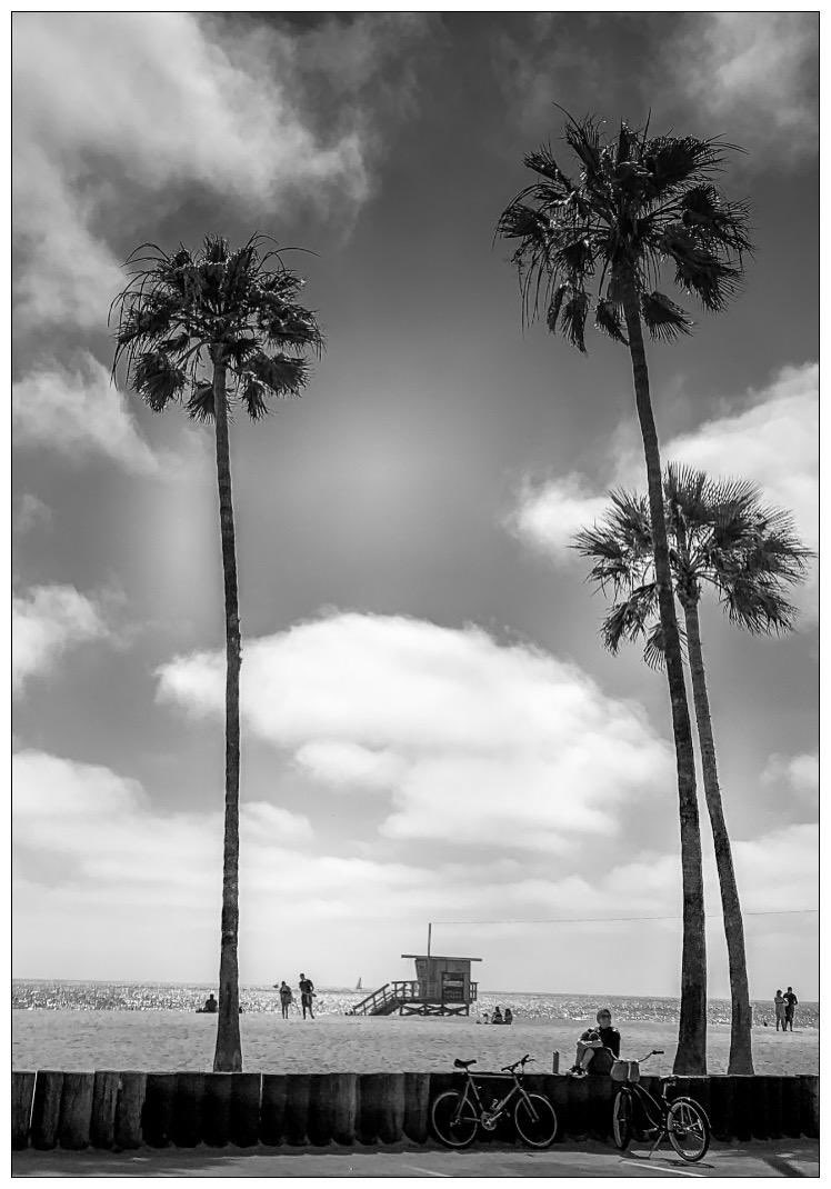 Dreams of Summer..

#richardgreenla #southerncalifornia #venicebeach #welivetoexplore #canonusa #aov #artofvisual #exklusive_shot #ig_shutterbugs #photographie #photographerfocus #myfeatureshoot  #stayandwander #folkgood #earthoutdoors #photographer #nikon #naturephotography #vb