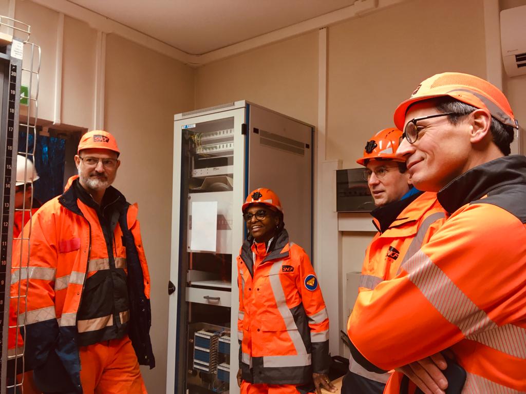 chabanelm's tweet image. En 48h, plus de 100 agents @SNCFReseau ont mené un travail titanesque pour réparer et vérifier 600 circuits essentiels à la circulation et la sécurité des trains en #garedeLEst. Une prouesse technique et une mobilisation des équipes jour &amp;amp; nuit. 
Un grand MERCI à toutes et tous !