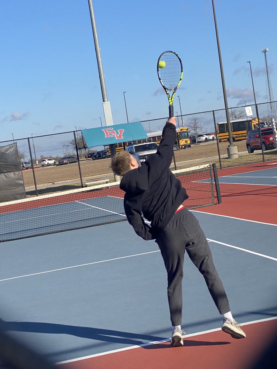 EVHStennis's tweet photo. Freshman and JV in action for the annual GISD spring opens. Congrats to Leslie 🏅Regina 🏅 and Kristen🏅 winning consolation! https://t.co/6u4d6Dl1uB