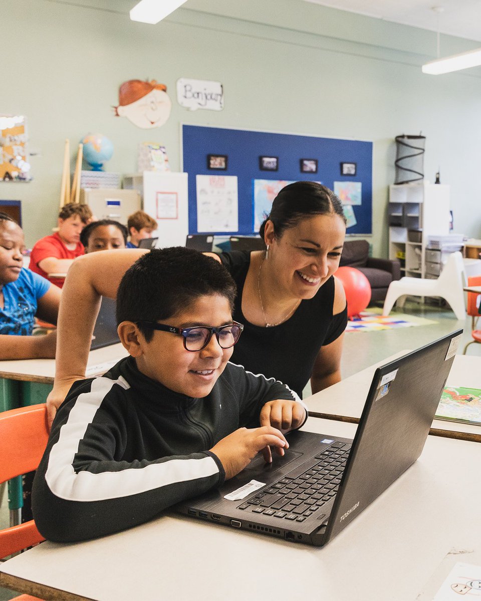 😃 We hope these smiles will brighten your Friday! It's the shared experiences that remind us why our mission is important. <a href="/KidsCoding/">Kids Code Jeunesse by/par Digital Moment</a> 

#HappyFriday #DigitalEducation #QualityEducation #SDG4