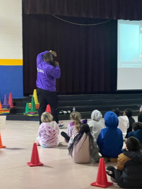 HurleyElem's tweet photo. Thank you to Chris Smith (West Rowan native/NFL Player) for coming and inspiring/talking to our students! They were left so inspired and excited! 🏈 https://t.co/E74hRychm3