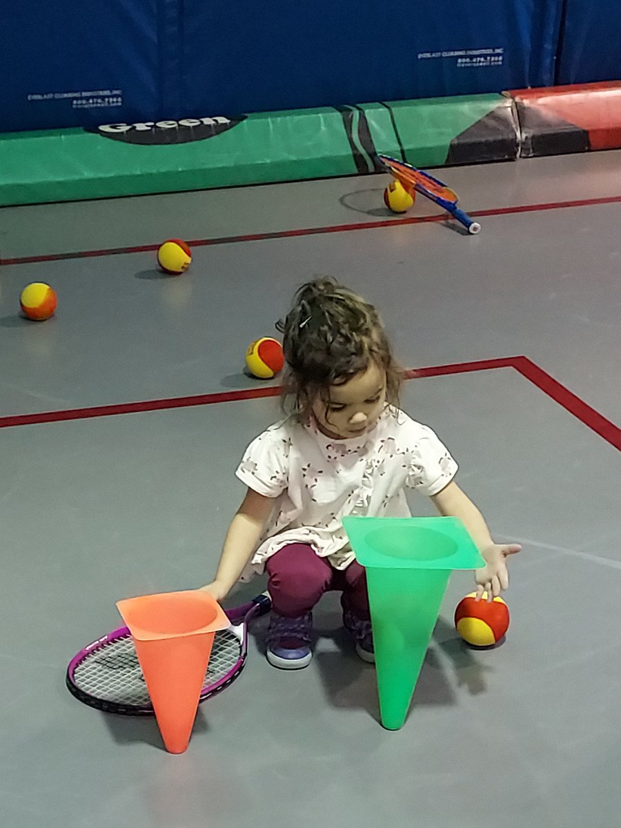 CaedmonAfter's tweet photo. Tennis newbies are mastering cone play as a prelude to forehands and backhands. #CaedmonAfterSchool #TheCaedmonStory #suttoneasttennis #CaedmonCapability #CaedmonEarlyProgram #CaedmonCommunity https://t.co/xzft0mmnXP