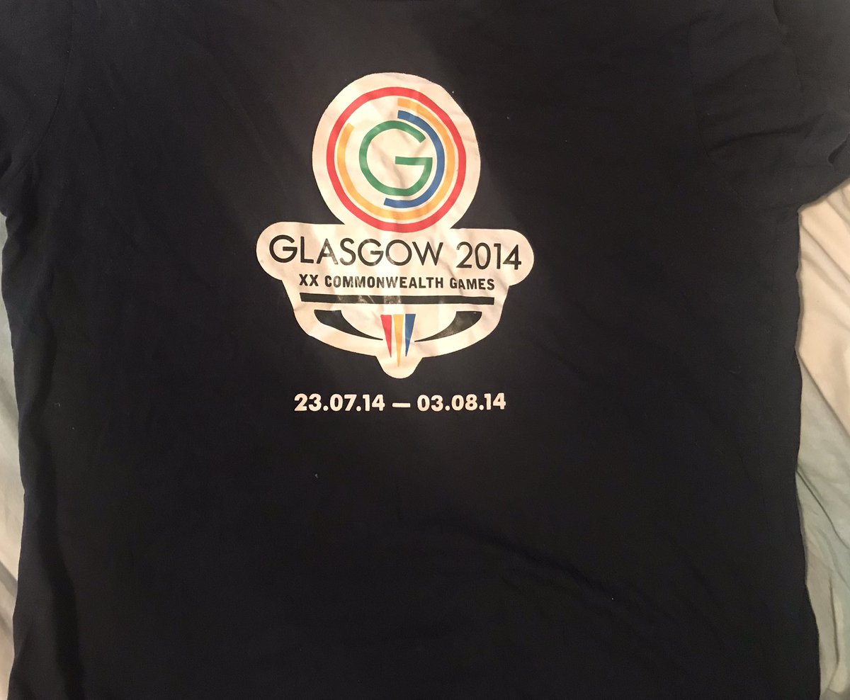 teamWorkstroke's tweet photo. Day 27 #TheJanuaryChallenge #SCMH_TJC
I have so many things in my wardrobe that are there due to having sentimental value. It’s got worse since having kids too! Here’s 2 examples from 2014 - one fairly obvious, bought from merch shop in George Sq but do you know why the other? 🤔 https://t.co/ZdmGomrCVz