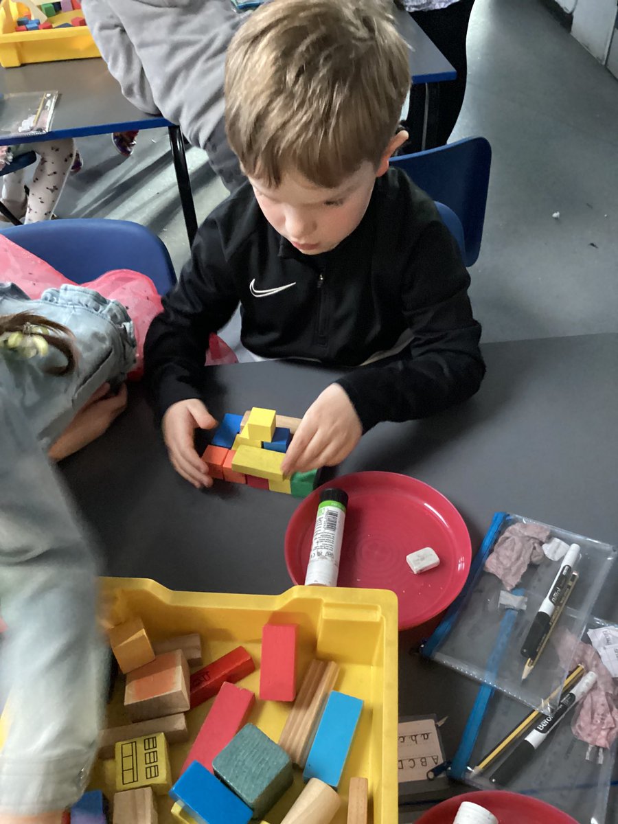 Year 2 have been exploring solid structure in design and technology. We experimented with wide and narrow bases to see which structure would be the most stable.