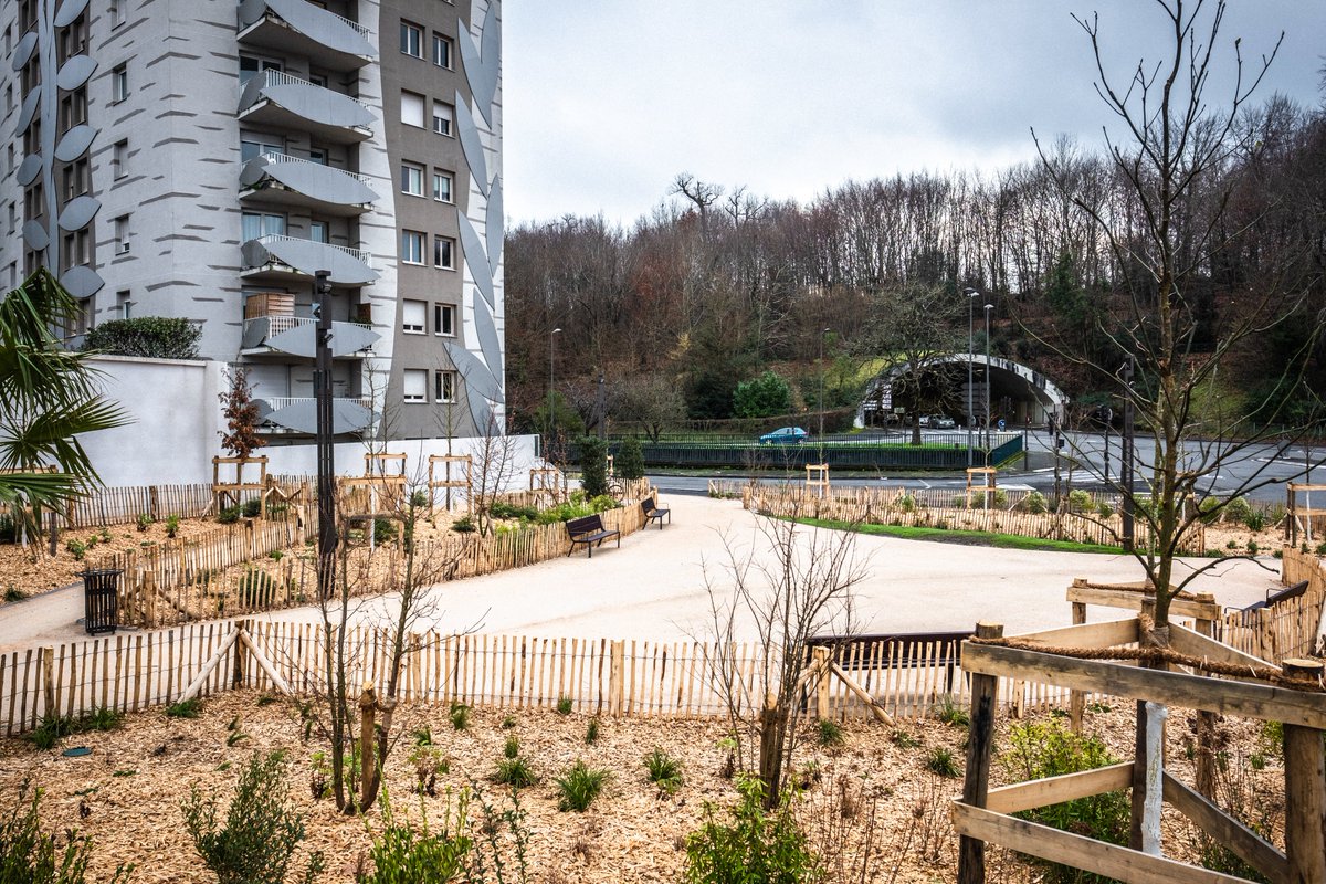 Pau, Capitale Humaine tweet media