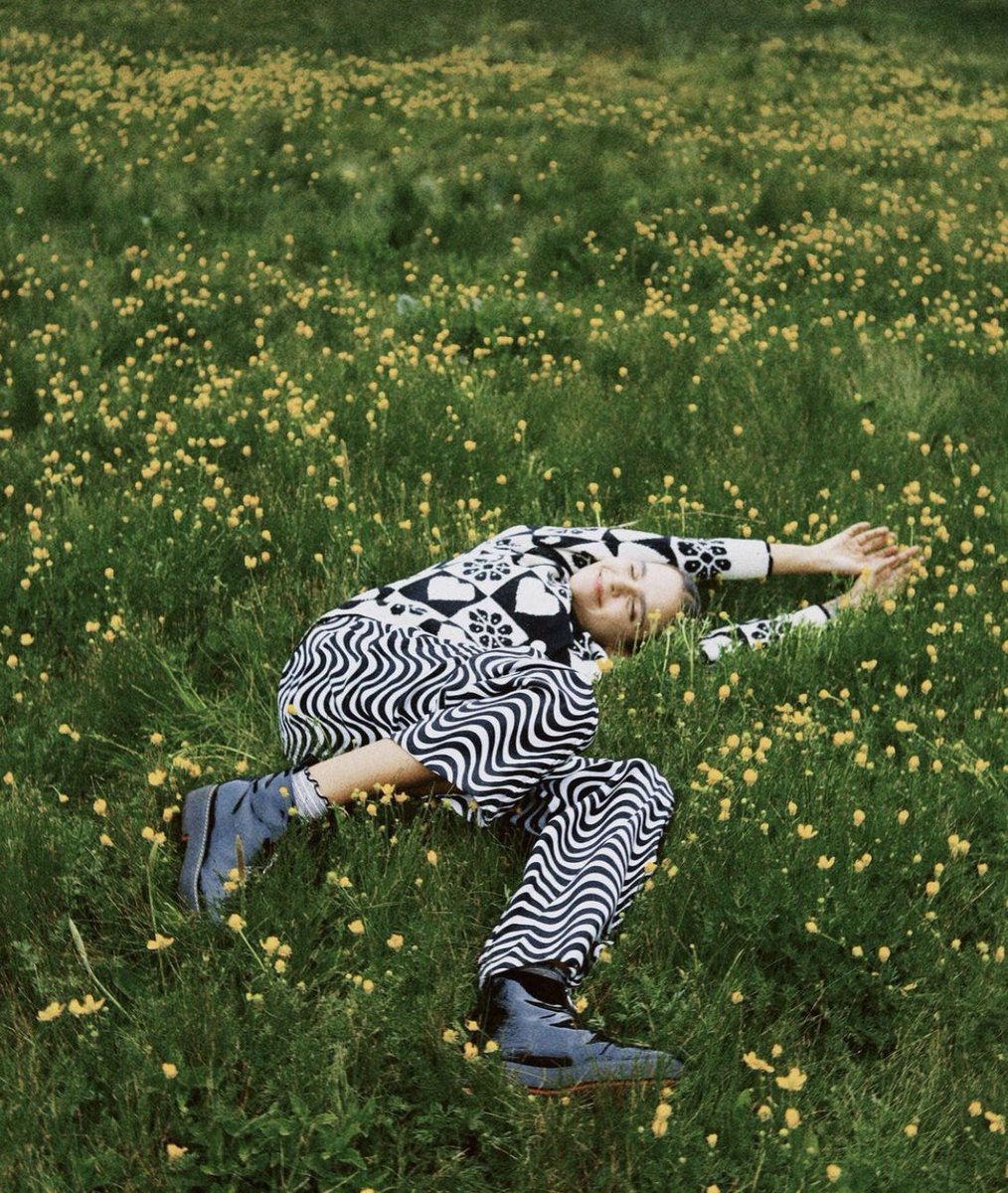 ⠀ 
𝑭𝑼𝑵𝑲𝒀  outfit
pretty 𝑭𝑳𝑶𝑾𝑬𝑹𝑺
⠀