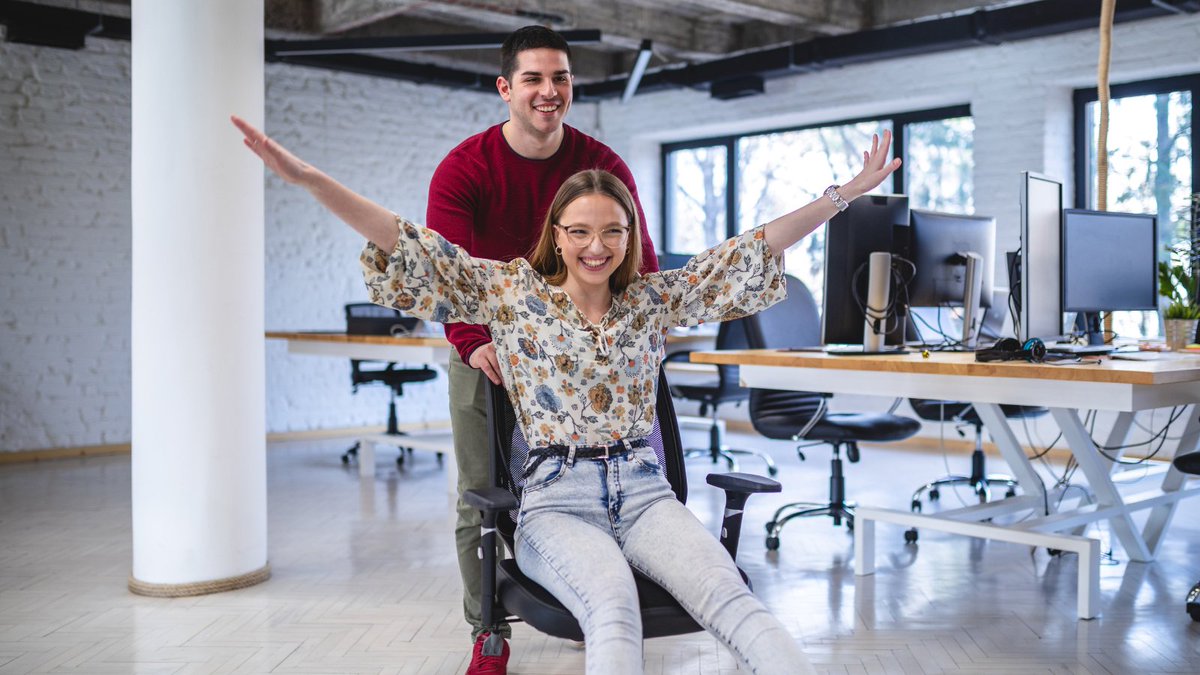 aafp's tweet image. Happy #FunAtWorkDay. How are you having fun at work today (besides working 😁)?