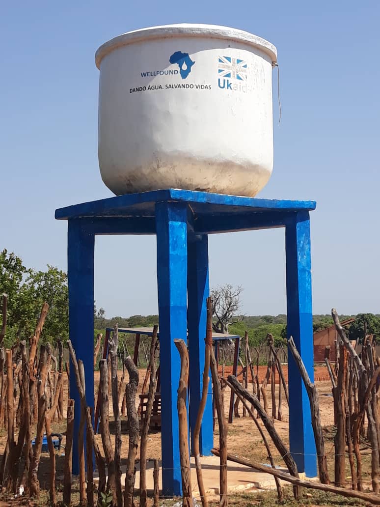 Nhamate is a village in Guinea Bissau WellFound enabled the community here to set their own sustainable strategies and since then, they have saved money monthly to maintain their facilities. This year, they decided to paint the water tank with their own money.
