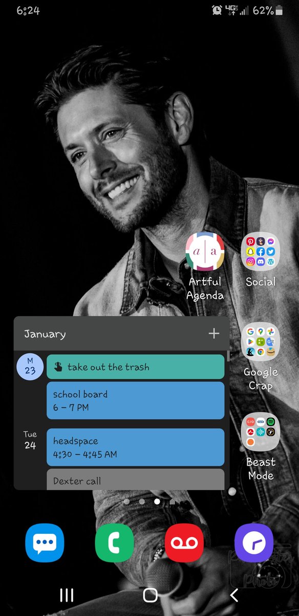 wyochick92's tweet photo. @RealAdamRose somehow keep getting a screen shot of this guy. https://t.co/aF6rbMmtmc