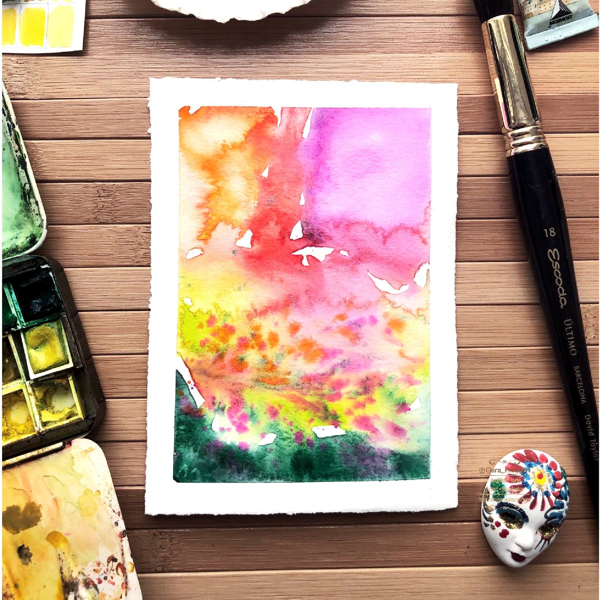 ClaraFruggeri's tweet photo. I am so happy when I paint. The pollution due to people's trivial thoughts is sucked into silence and finally I find myself alone with my blank sheet of paper to invent. See you in my Instagram  https://t.co/Zsw8sLJHCy  #artislife #watercolorist #FridayFeeling #illustrationagency https://t.co/MjOaXoA67V