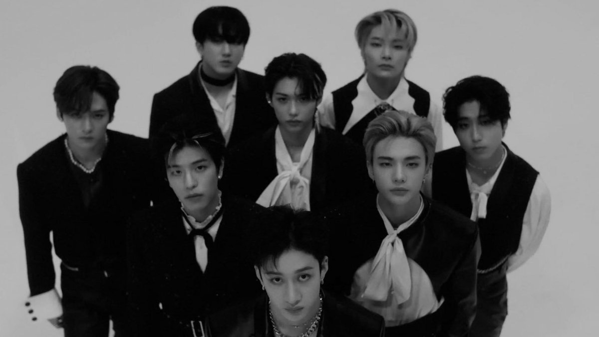 straykidsxzone's tweet photo. Stay, aquí tienen playlist enfocadas en "The Sound" también tienen un tutorial de cómo hacer stream! También dejo las metas abajo https://t.co/xhWkwJwGTV