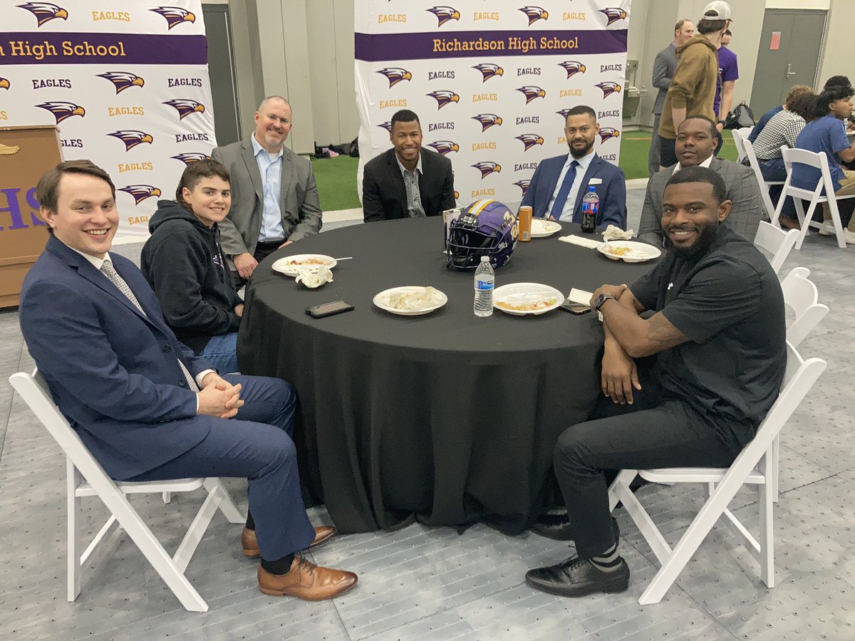 MarleyMercker's tweet photo. Our 2022-2023 football banquet was SO wonderful. Thank you to our @RHS_FBRecruit coaches, players and parents for everything this year.

And to @DesperadosTacos for serving us the best food! 
🎉🦅🏈🌮🎉

@rushinbr @CoachLeeRHS @_CoachAdams @Gosset41 @ProfessorDiggs @Jay_Pea_Views https://t.co/MO3DUAVQx7