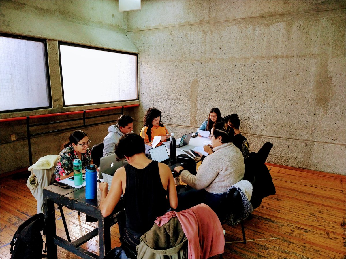 Ya se cocina "Ese amor de Romeo y Julieta" Carro de Comedias 2023 bajo la dirección de Quy Lan Lachino
🎭🎭🎭🎭🎭🎭🎭🎭🎭🎭
¡¡Va a quedar bien chido!!
🎉🎉🎉🎉🎉🎉🎉🎉🎉🎉
#FelizViernes #FelizFinDeSemana
<a href="/teatrounam/">Teatro UNAM</a> <a href="/quylanlachino/">Quy Lan Lachino</a> <a href="/aramdurandz/">Michelle</a> @Angel_HdzP <a href="/saturna_444/">angelabassettdidthething</a>