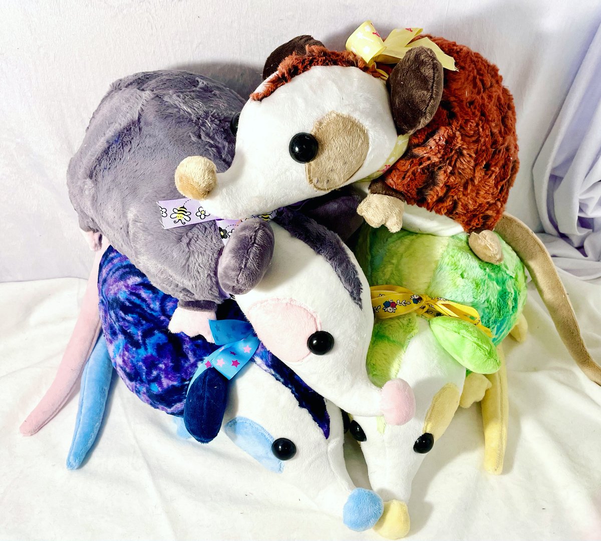 Some new opossum friends! They'll be available Feb.3rd! ✨