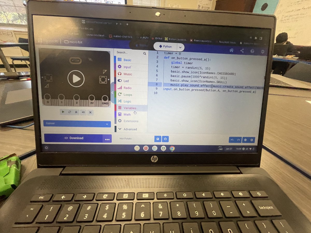 mrivas_STEM's tweet photo. 8th grade Ss @THeightsTAG learning about the IoT and physical computing with micro:but. 🐍 💥 👊🏼 https://t.co/MtcuJHjXP4