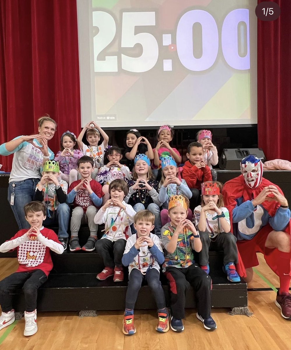 HomewoodSchools's tweet photo. Happy 100th day of school, Homewood City Schools! #100daysofFUN #WeAreHWD https://t.co/pefobsDZ8r