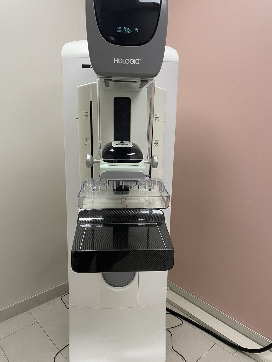SandraKiss1053's tweet photo. When I turned 40 my mother made me swear that I would get regular mammograms. Today is another checkup day. Ladies, get your titties checked. It could save your life. Now who wants pancakes? 😉 #ontariobreastscreeningprogram #Ottawa https://t.co/IssrMwEWJZ