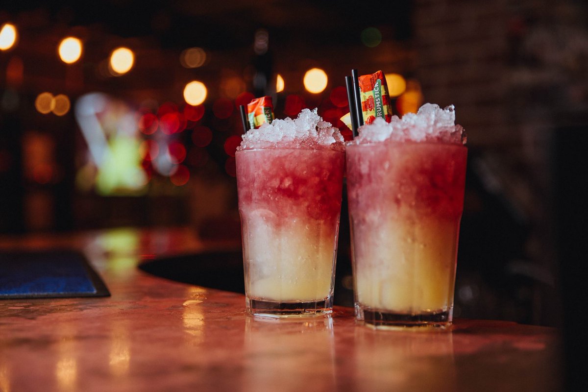 🍹The weekend is here ! It's time for cocktails🍹
LETS GO 🎉🔥