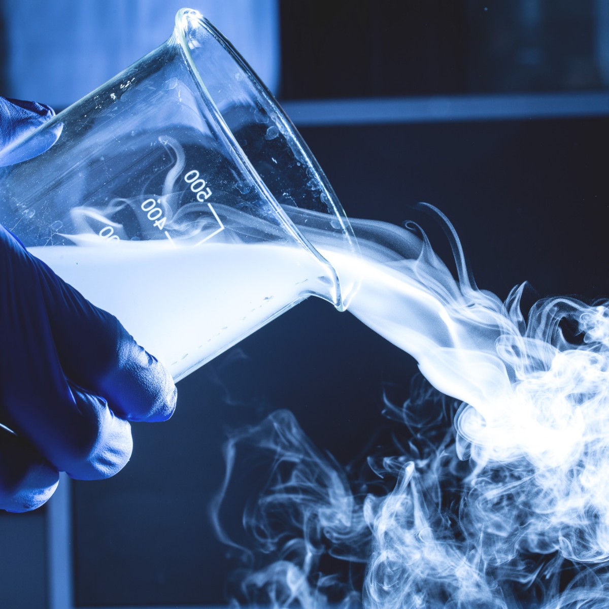 High-purity gases – in greater demand than ever
The manufacturing environment and the gases must be of the highest purity as these special chips have complicated structures that increase the risk of defect locations. 
fal.cn/3vras