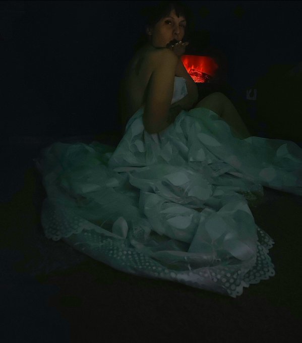 Lets play a game! For a very naughty reward in your dms, retweet this &amp; support me with a follow. 😜  #hotmom<a href="/tag/follow"class="tags"><span>#follow</span></a><a href="/tag/milf"class="tags"><span>#milf</span></a><a href="/tag/of"class="tags"><span>#of</span></a><a href="/tag/hotgirls"class="tags"><span>#hotgirls</span></a><a href="/tag/milfs"class="tags"><span>#milfs</span></a><a href="/tag/hotmom"class="tags"><span>#hotmom</span></a><a href="/tag/onlyfans"class="tags"><span>#onlyfans</span></a>