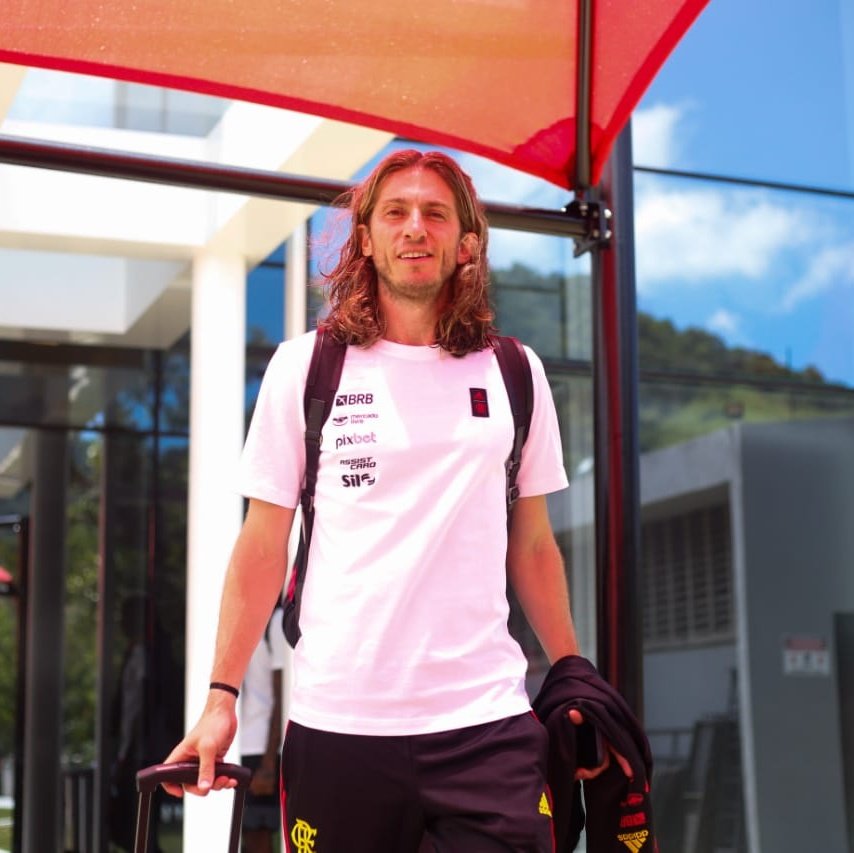 Flamengo desembarca em Brasília para a Supercopa do Brasil; veja possível escalação