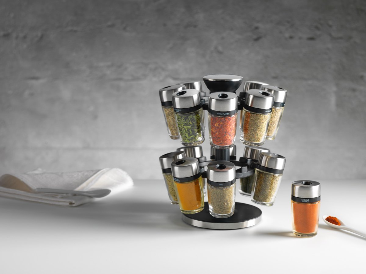 This award-winning 20-jar-filled carousel we created for Cole & Mason is a gorgeous, timeless design that makes storing spices effortless. 

Dr Tim Spectre recently spoke on @SteveBartlettSC's DOAC podcast about the effect of spices on gut health. bit.ly/3XZ715p.