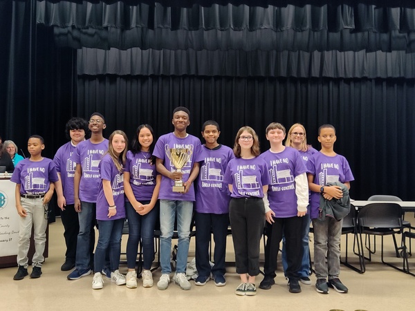 LFMSPatriots's tweet image. CONGRATULATIONS to our LFMS Helen Ruffin Reading Bowl Champion Team!! Our Patriots are WINNERS!!! We are so proud of you! Now on to district and state!! @DrTorriJackson @DRDEB_LCSS @LibertyCoSchool
