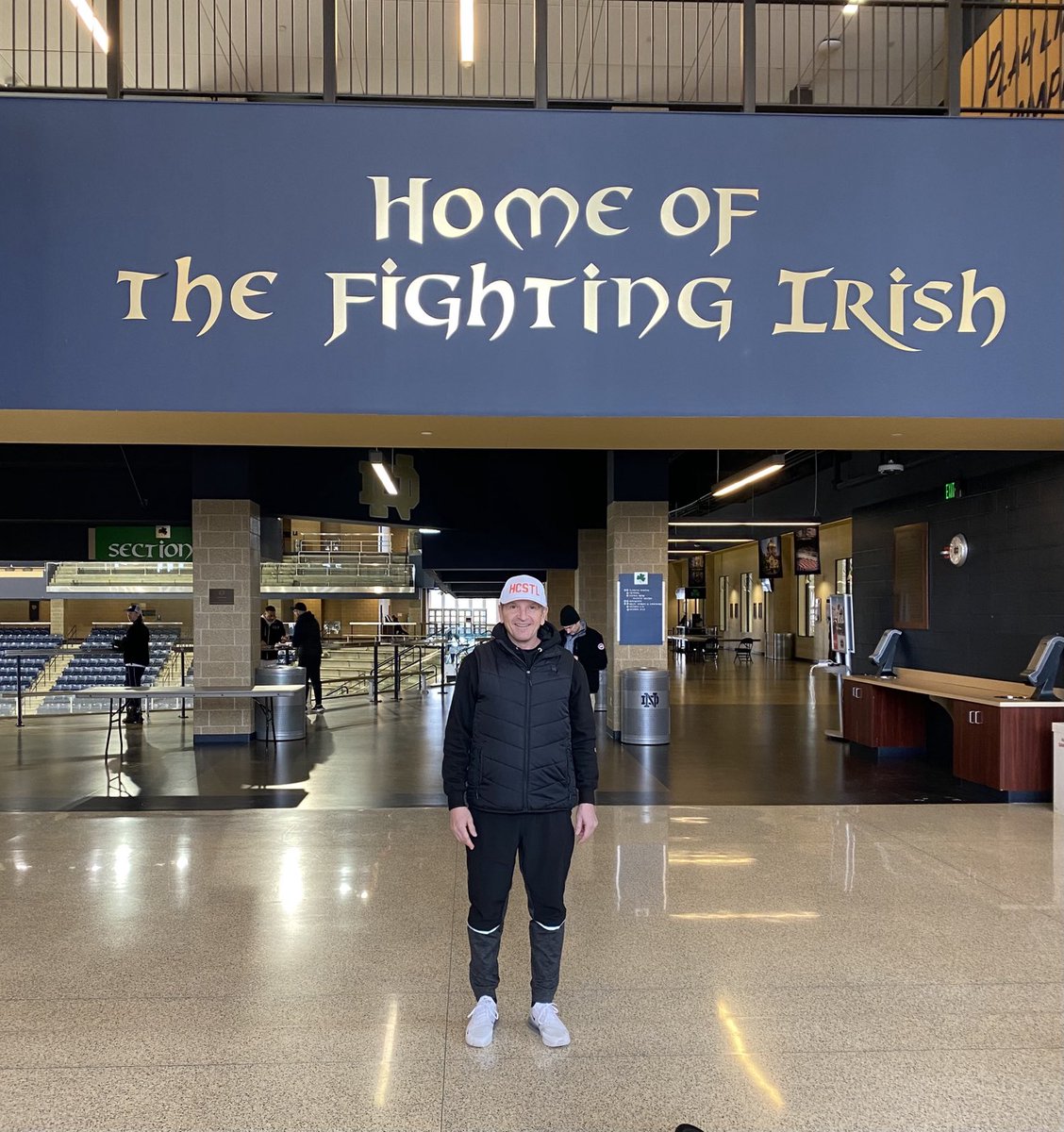 TimCPeel20's tweet photo. Big weekend at the Notre Dame CCM Shootout. Taking the team to the ⁦@BadgerMHockey⁩ and ⁦@NotreDame⁩ game tomorrow. Can’t wait to see ⁦@TonyGranato⁩ one of the nicest guys ever. #notredame #wisconsin https://t.co/WgAUSNC6xp