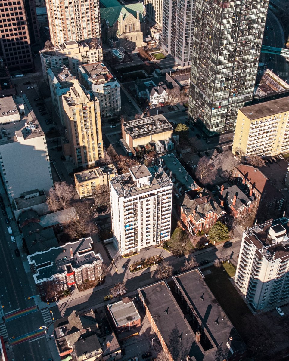Mr_Paulwall's tweet photo. This is my perspective.
Personally, I like what I see.
1:1 Unique Original #NFT Photographs| #MiPOV360 #Project #OpenSeaNFT
#NFTmarketplace #NFTProject #NFTs #NFTdrop
#MiPOV360 #MiPOV #insta360 #dji #Aerialphotography https://t.co/YfDPGz7zHv