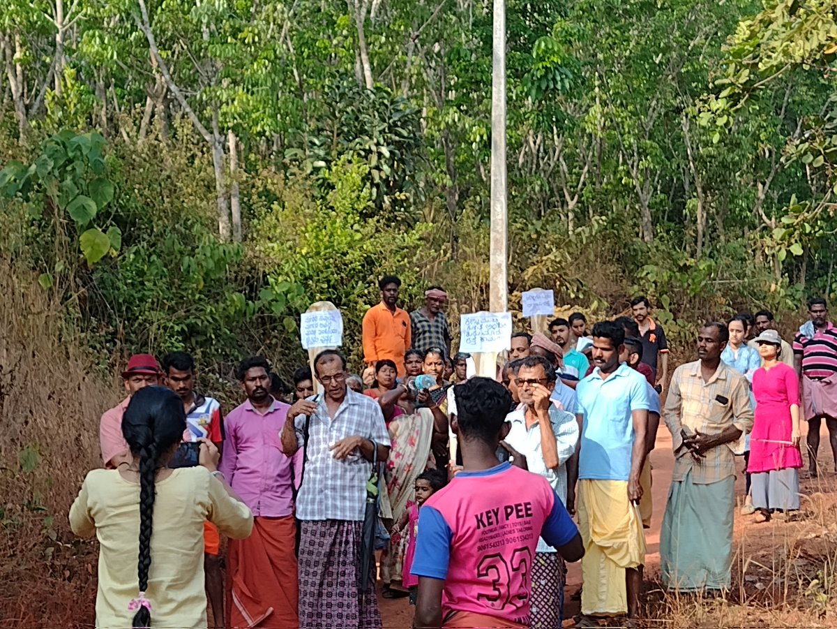 mpsbhat's tweet photo. Respected @PMOIndia, The road is situated at 4th ward of Badiadka Panchayat, Kasaragod dist. The road was constructed around 1953 but it never seen any tarring in its whole lifespan!
We the citizen of Munchikana are requesting for upgradation of our road with immediate priority. https://t.co/yS2Rhfy1Ps