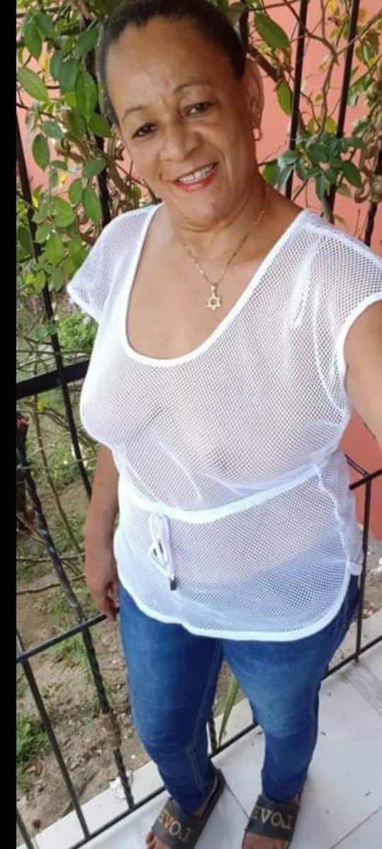 ConfeRela's tweet photo. Abuela Videos Llamada Foto En Venta https://t.co/lU0mThHCQC