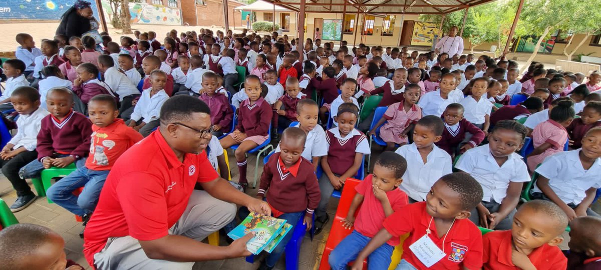 futballinggirls's tweet photo. 26 January 2023 School
——Isaac More Primary School——-
Thank you for welcoming us and allowing us to contribute your schools foundation phase reading programme and library 🙏🏽
#FutballingGirlsNPO
#LearnToReadReadToLearn https://t.co/0KbNFd7dki