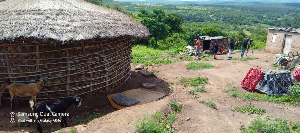 EthekwiniNews's tweet photo. PICTURES: The Qwabe family in Mthonjaneni is appealing for help as all 18 members of the family are surviving on the grandmother's pension. Gogo Thulisiwe Qwabe is appealing to anyone who can help them build a house and help get birth certificates for her grandchildren. https://t.co/UBn2XuN1ED
