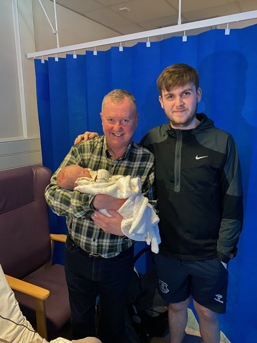 BarryFergEFC tweet media