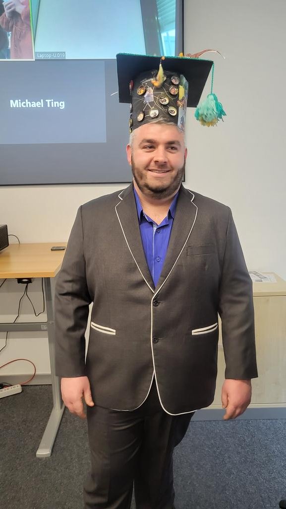 Caldana Lab (@caldanalab) on Twitter photo Let us introduce you the new-born Dr Anthony Artins. Caldanalab super proud of you <a href="/AArtins/">Anthony Artins</a> Let us introduce you the new-born Dr Anthony Artins. Caldanalab super proud of you <a href="/AArtins/">Anthony Artins</a>