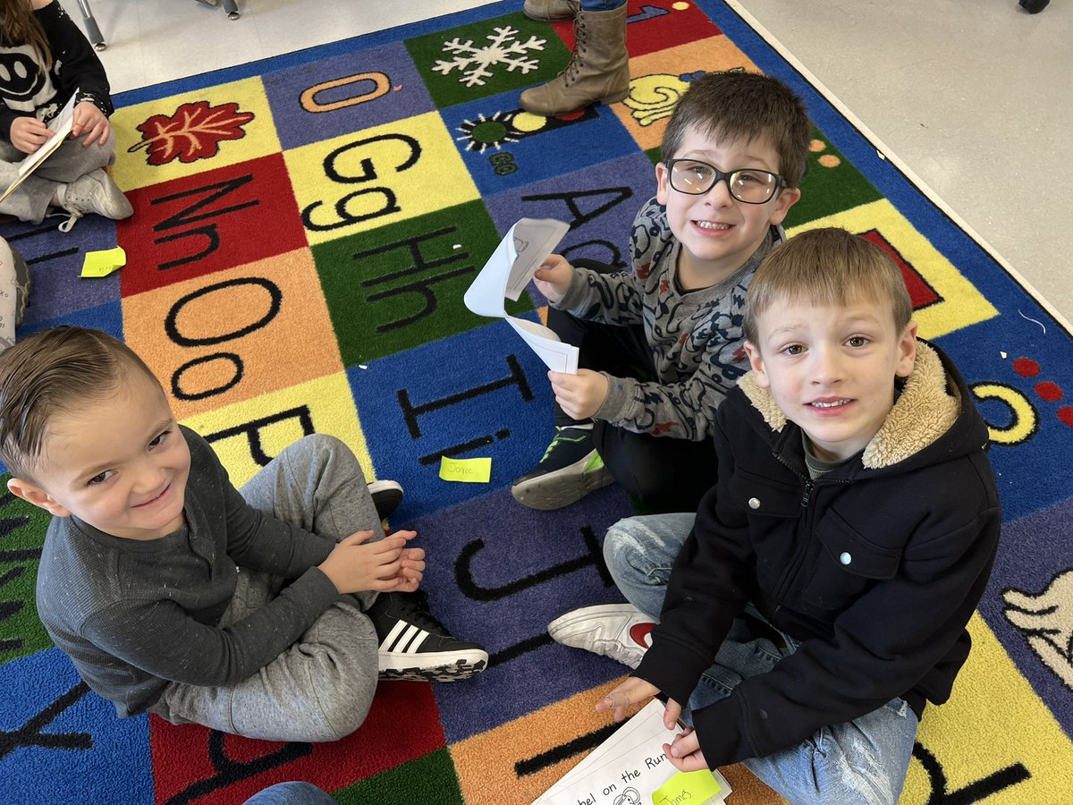 Today our Super Readers completed our Secret Mission of showing off our super powers to our Pre-K students! 🦸🏼‍♂️🦸🏽‍♀️🦸🏼<a href="/MsWay11/">Ms.Way</a> <a href="/misskellyyyyyy/">Tara Kelly</a> <a href="/WestSchoolLBNY/">West School</a> <a href="/TCRWP/">TCRWP</a> <a href="/_LiSaMaRie19_/">Lisa Hourigan</a> #HeartofWest #ProudtobeLB #TCRWP #SuperReaders #ITeachK