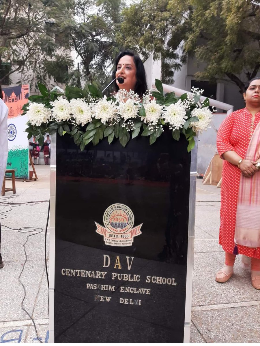 DavpeSchool's tweet photo. DAVPE is glad to share tht InteractClub RayofHope celebrated India’s 74th Republic Day with great pride &solemnity on Jan 25,2023 under the guidance of madam Principal Ms. Sonia Malik.#60yearsofinteract #interactdistrict3011
#rotarydistrict3011
#rotaryinternational
#ImagineRotary https://t.co/zfgIyYHLgq