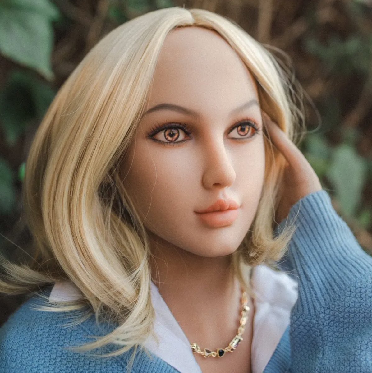 Pop Crave on Twitter "The doll from TheKidLAROI’s “Love Again” music(02)