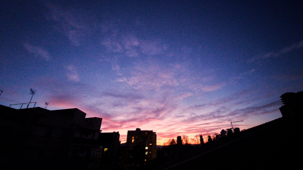 #santfeliu #baixllobregat #postadesol #sunset #landscape #sunsetphotography #landscapephotography #mobilephotography