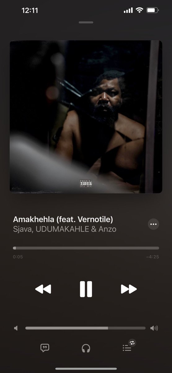 Reshoketsi's tweet photo. These 2 tracks are my favourite so far 🔥🔥❤️❤️🥹🥹🙏🏾🙏🏾#Sjava https://t.co/0Yodxp0d0z
