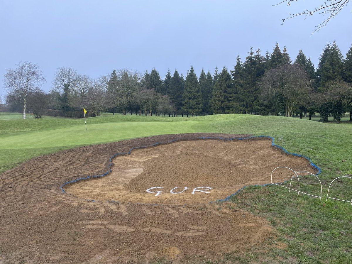 GolfLutterwort1's tweet photo. Another bunker this week reshaped and moved away from the green slightly. To make mowing safer. https://t.co/x8retpE0QR