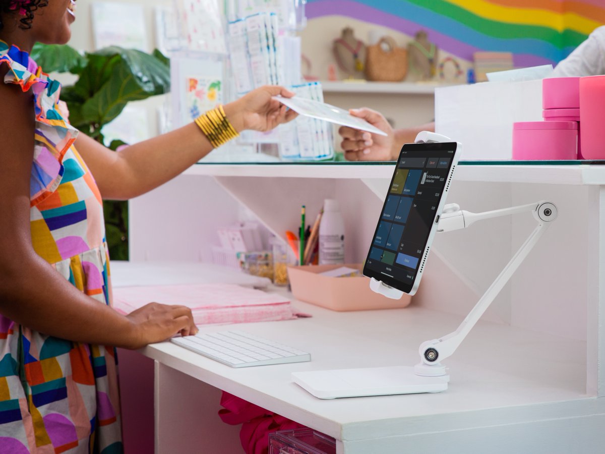 twelvesouth's tweet photo. iPad is an essential tool for many retail businesses. Add in #HoverBarDuo for even more flexibility to keep your day running smoothly! 
Stop by #TwelveSouth to learn more. https://t.co/cyI3q4gVZ8 

📷 : @thetinytassel https://t.co/MrTKF2oY1q