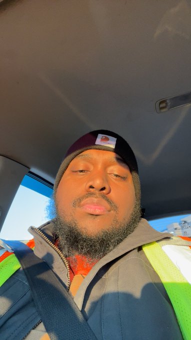 Is my face card valid? #chub #bi #beard https://t.co/ioIFx1b9N0<a href="/tag/chub"class="tags">#chub</a><a href="/tag/bi"class="tags">#bi</a><a href="/tag/beard"class="tags">#beard</a>