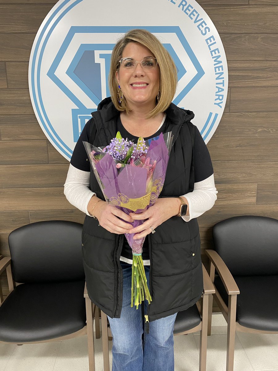 Congratulations to Nurse Teena Bacher on being named our Professional Support Staff of the year! Nurse Teena ensures all our students are taken care of and always greets them with a smile! She is a bright light at Reeves!